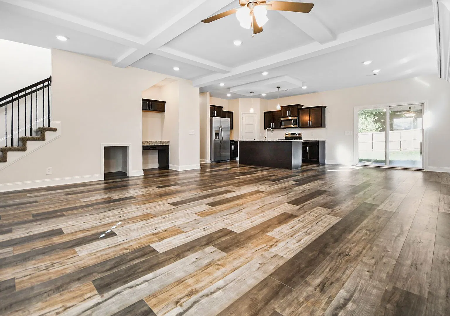 Pet Friendly Four Bedroom! — Photo 4