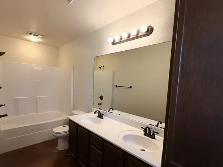 614 Karey Dr #B — Photo 13