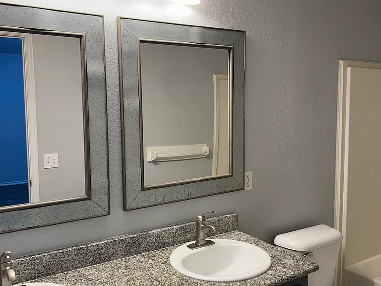 4016 Potomac Dr — Photo 5