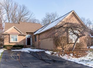 4653 Sawgrass Dr E, Ann Arbor, MI 48108