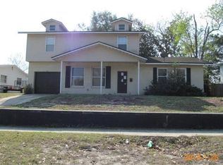 8016 Renault Dr, Jacksonville, FL 32244