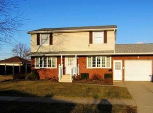 3 Candace Ln, Depew, NY 14043