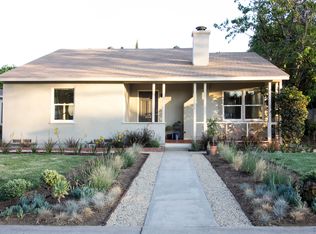 18226 Hartland St, Reseda, CA 91335