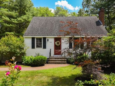 108 Gardner St, Hingham, MA, 02043