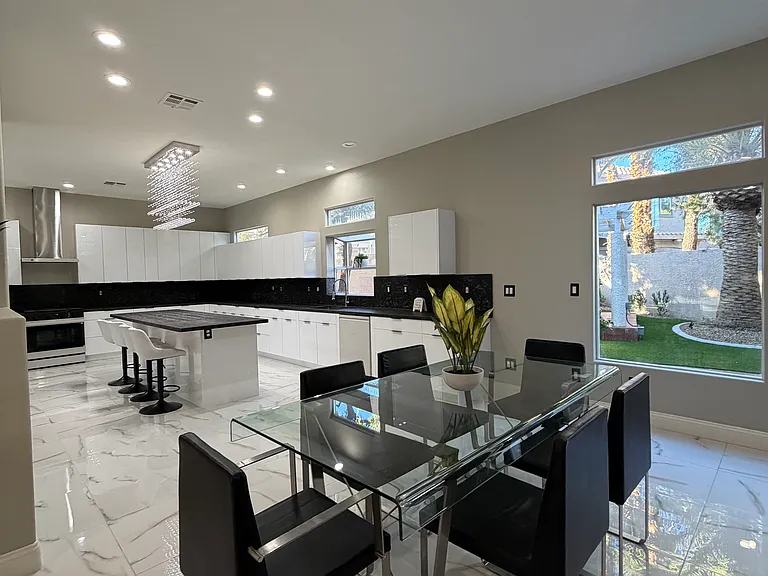 8922 Rio Verde Ave — Photo 37