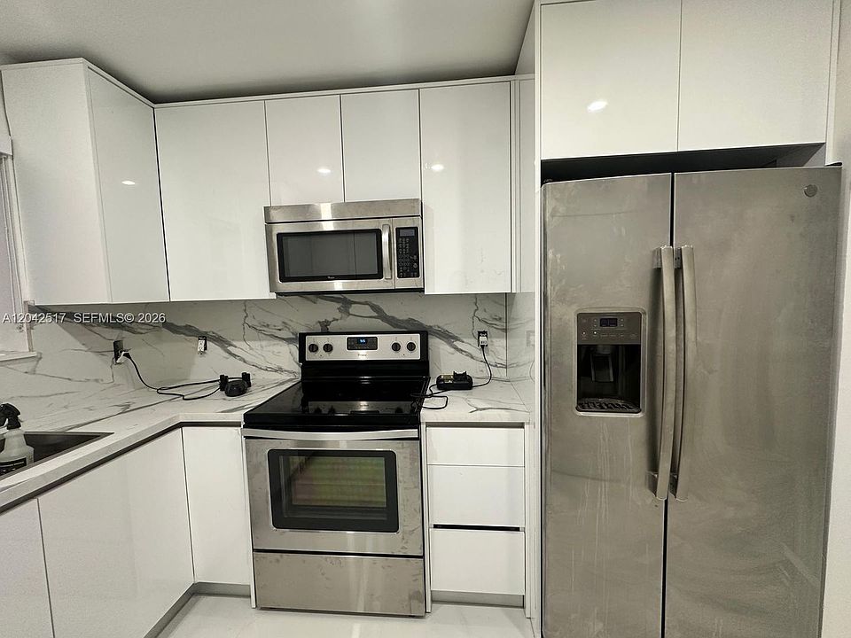 1st image of 1270 NW 111th St #0