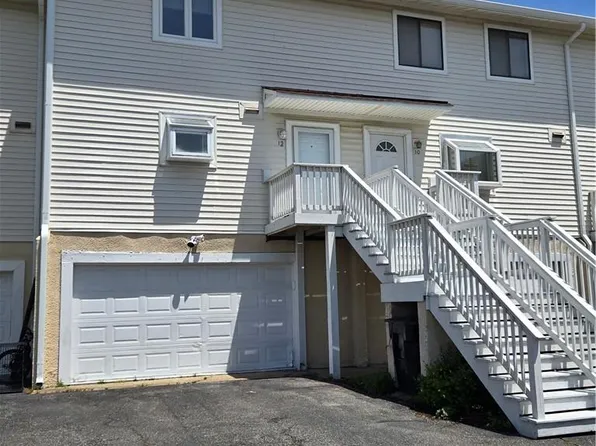 12 Cantamar Ct, Hampton, VA 23664