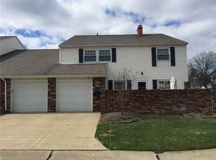 72 Braintree Ln #72, Mentor, OH 44060