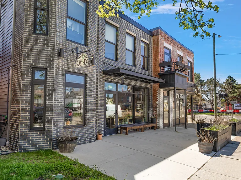 2150 Bagley St #1 — Photo 24