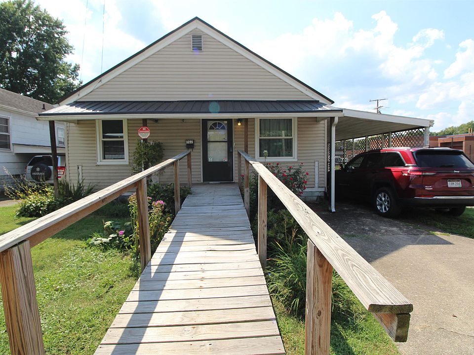1st image of 302 9th St W