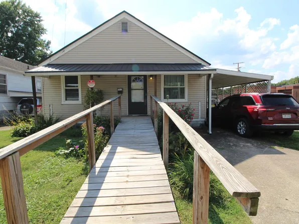302 9th St W, Huntington, WV 25704