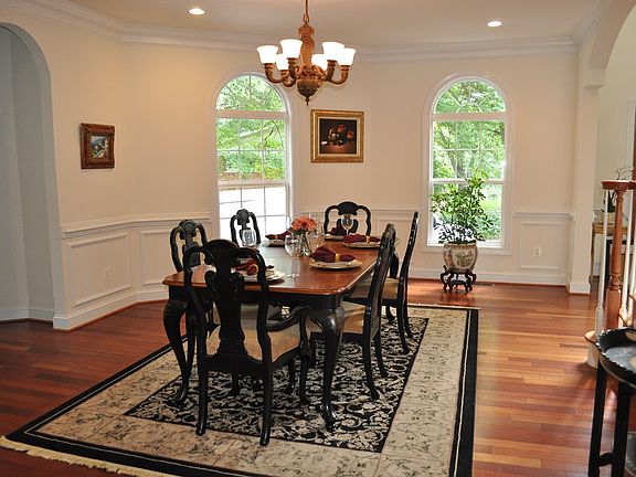 5th image of 3835 Prince William Dr