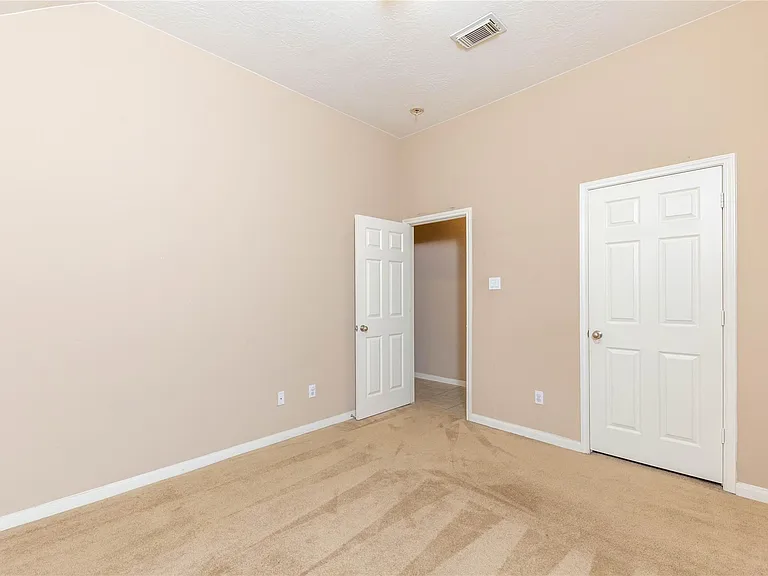 2201 Signal Hill Dr — Photo 36