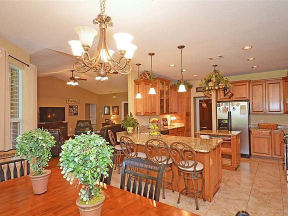 3rd image of 3616 Sweet Bay Dr