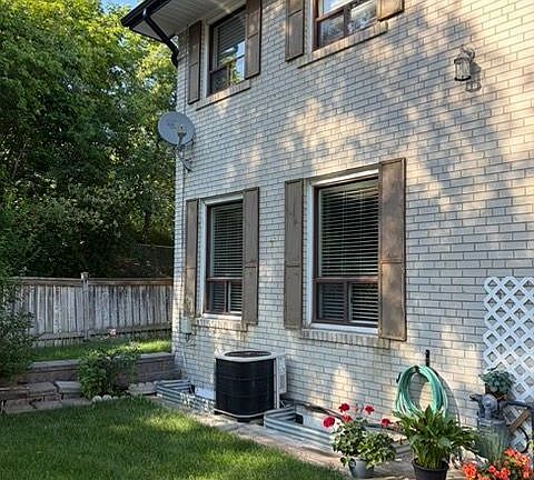 2nd image of 61 Ardglen Dr #19