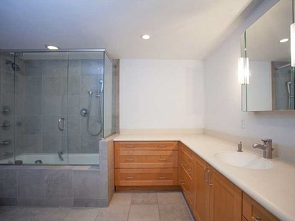 5th image of 11 Island Ave APT 1405