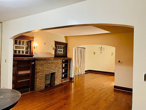 2nd image of 16 Crossman Ave