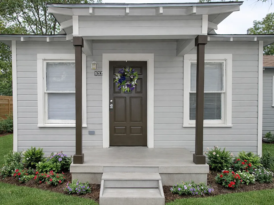 932 Poinsettia