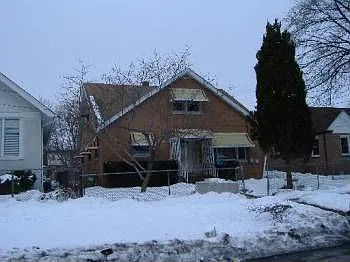 110 S Saint James St photo 1