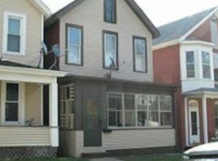 2264 Francis St, Dubuque, IA 52001