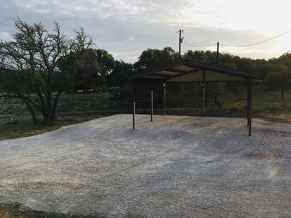 2nd image of 230 Blue Oak Trl