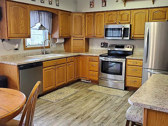 4th image of 304 Hillway Dr