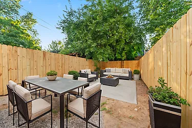 484A Seventh Avenue, #1