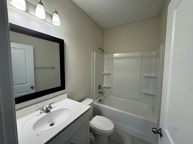 2849 Copperwood Ave — Photo 16