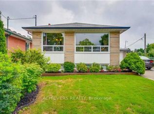 9 Milmink St, Toronto, ON M9W3N3