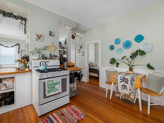 3rd image of 56 Barton St #2