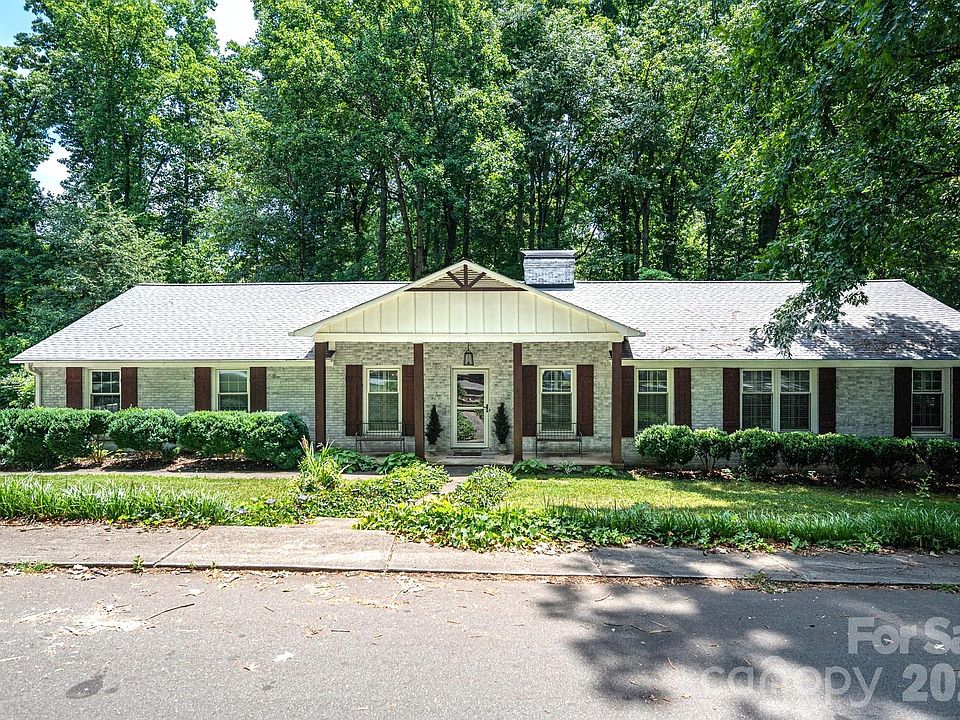 1st image of 504 Dogwood Ln