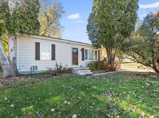 125 Carrington Ave, Waterloo, IA 50701