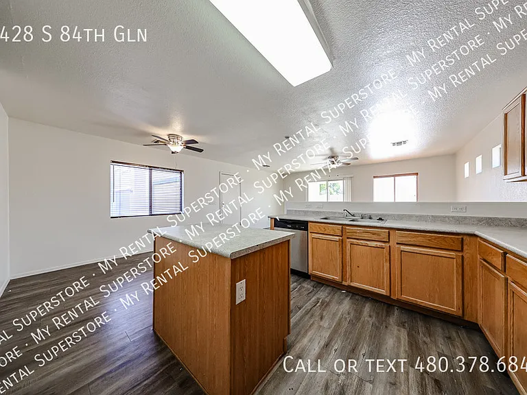 2428 S 84th Gln — Photo 11