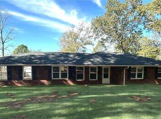 9 Latimer Rd, Cartersville, GA 30121
