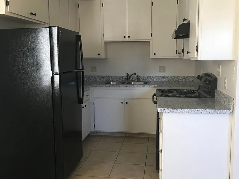 WIllo Heights Apartments — Photo 10