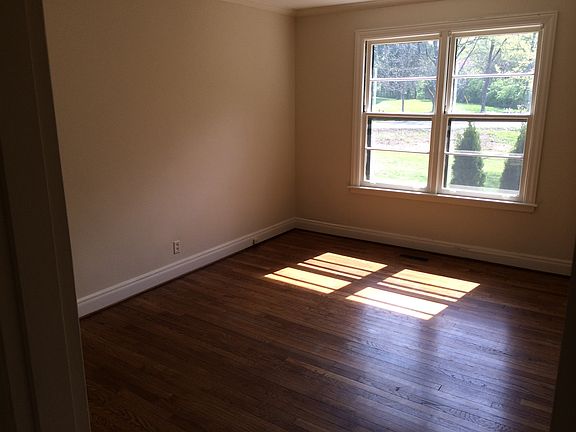 Large Sunny Bedroom