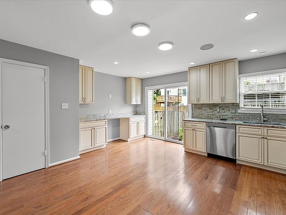 5th image of 14505 Skipton Ct