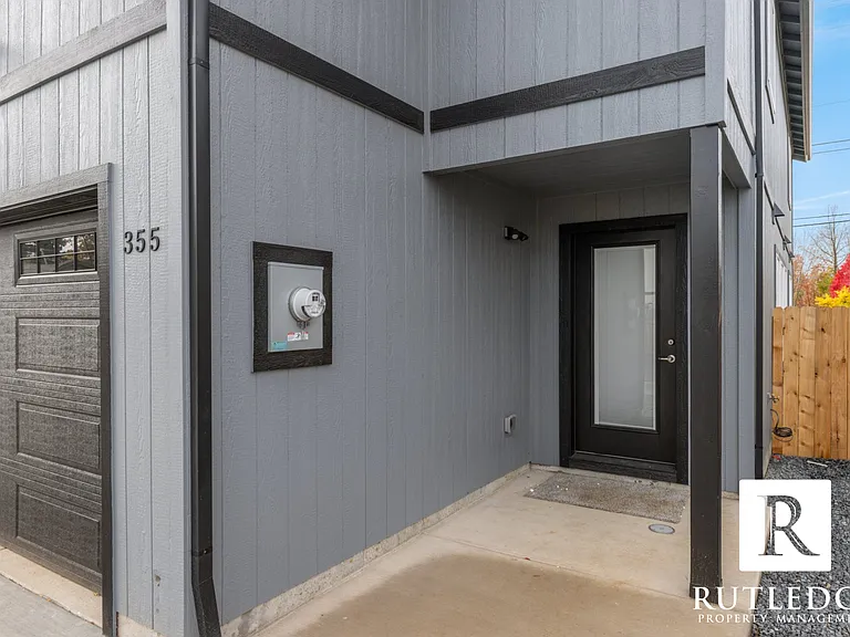 363 Lozier Ln — Photo 2