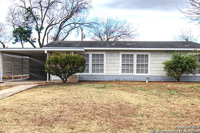 1st image of 131 Pickwell Dr