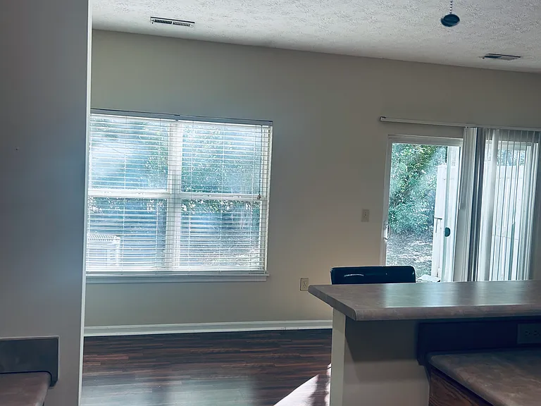 635 Keystone Dr #305 — Photo 8