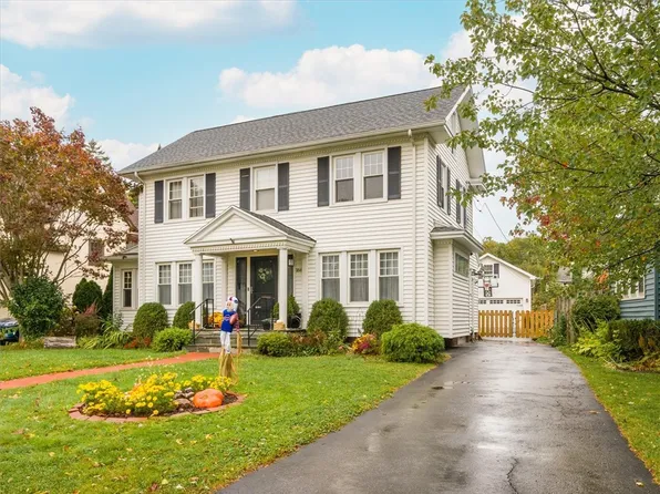 166 Warrington Dr, Rochester, NY 14618