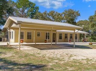 187 Pullman Rd, La Vernia, TX 78121