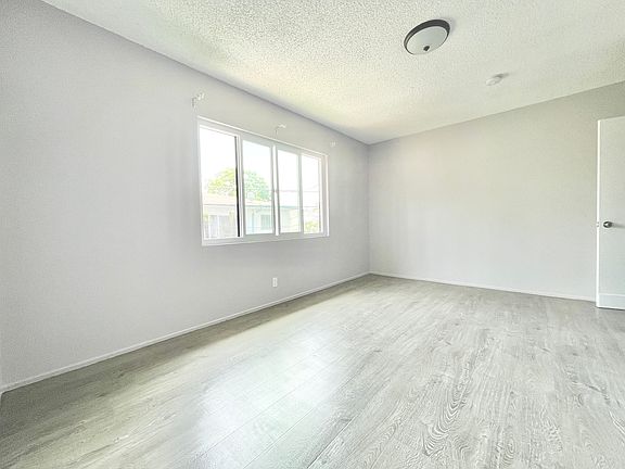 5th image of 856 S Sherbourne Dr #6
