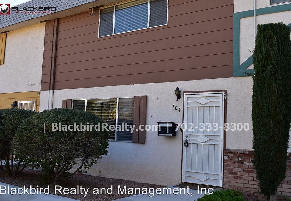 1st image of 304 Greenbriar Townhouse Way