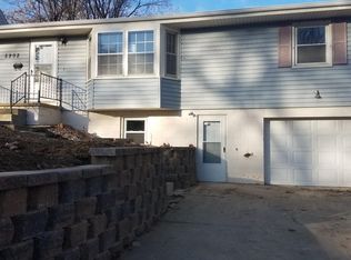 5202 N 48th St, Omaha, NE 68104