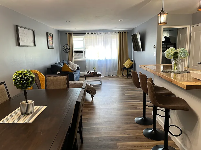 1220 Bergen Ave #3 — Photo 10