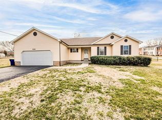 2524 Stonebridge Ln, Bowling Green, KY 42101