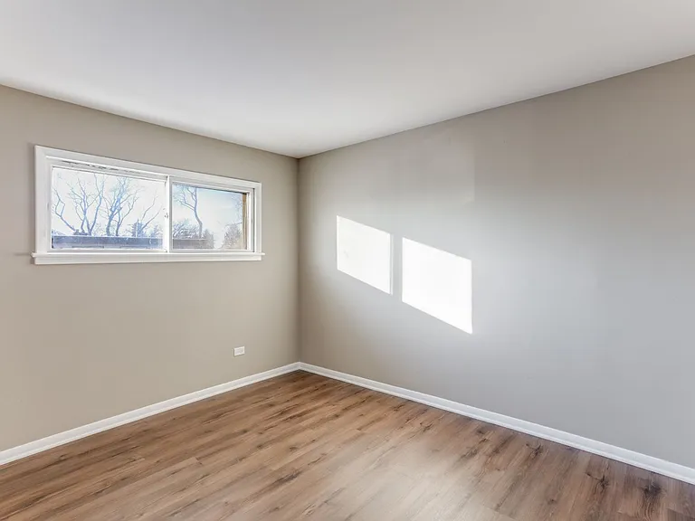 480 North Ave — Photo 7