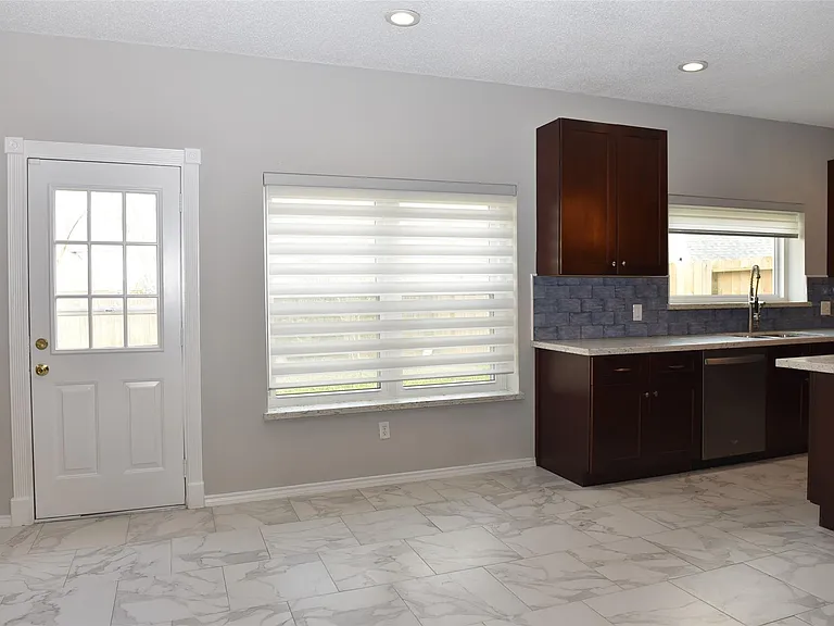 2822 Grants River Cir — Photo 10