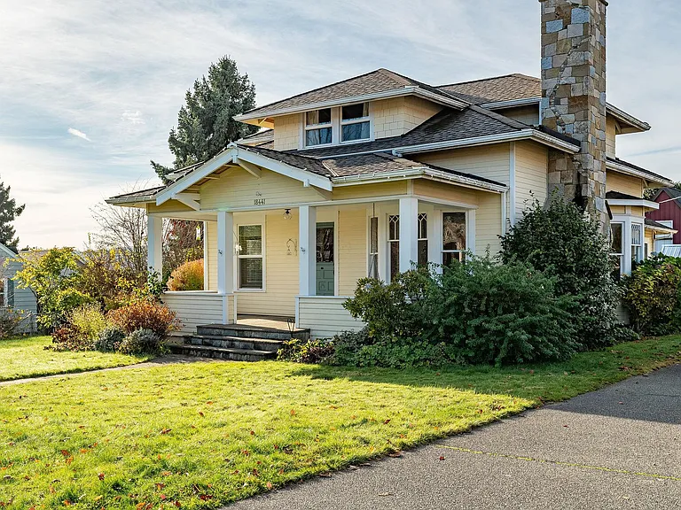 18441 Nelson Pl NE — Photo 2